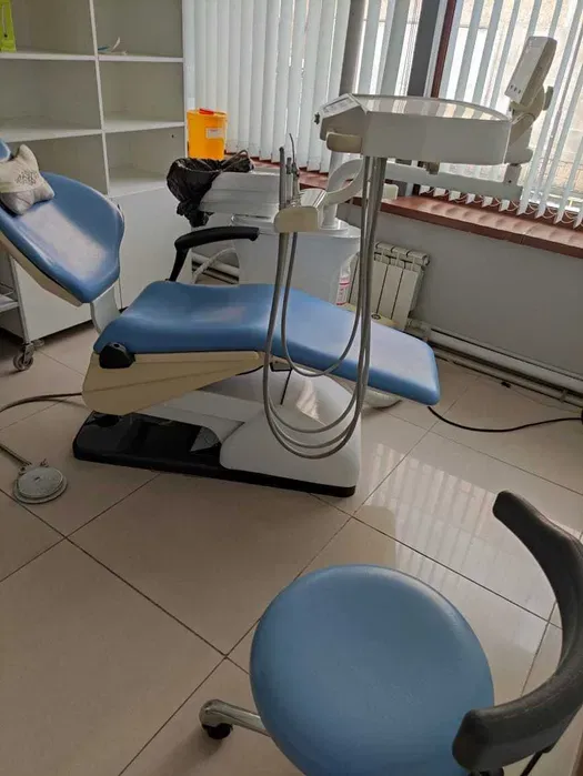 Стоматологическое кресло 2 шт