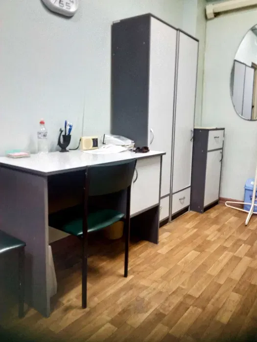 Стоматологическое оборудование, мебель, и инструменты