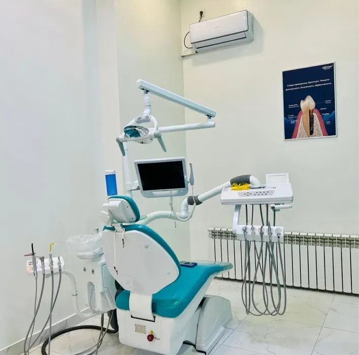 Срочно Продам стоматологическое кресло 3 штуки есть