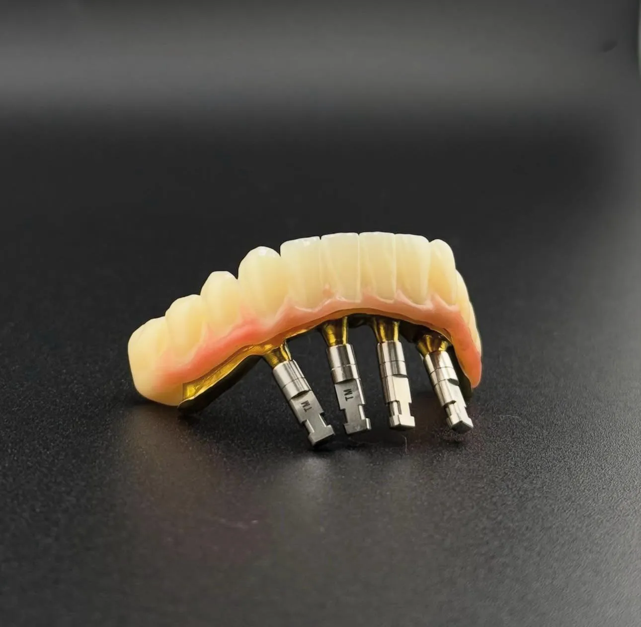 Зуботехническая лаборатория "Diastom Lab"