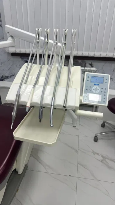 Стоматологическое кресло